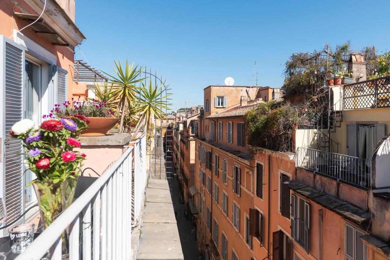 Spanish Steps Corner Rome Exterior photo